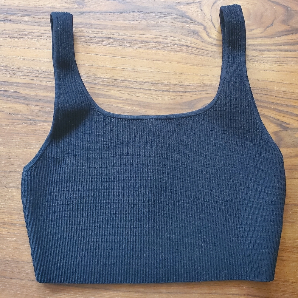 Aritzia Babaton sculpt cropped square neck tank top